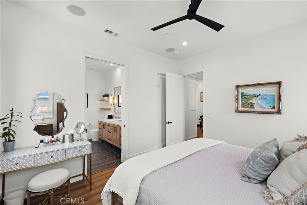 Corona del Mar North of PCH (CNHW) - Residential