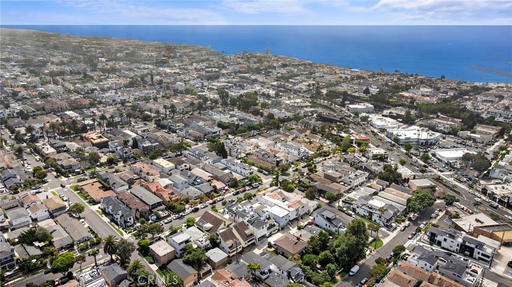 Corona del Mar North of PCH (CNHW) - Residential