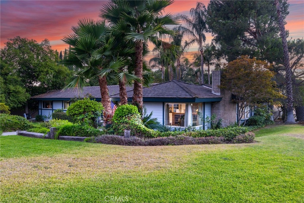 451 N Baldy Vista