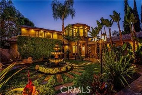 19162 Liggett Street Northridge CA 91324