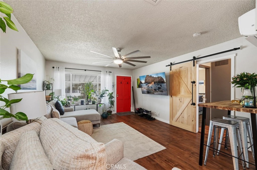 150 E Lakeshore 35