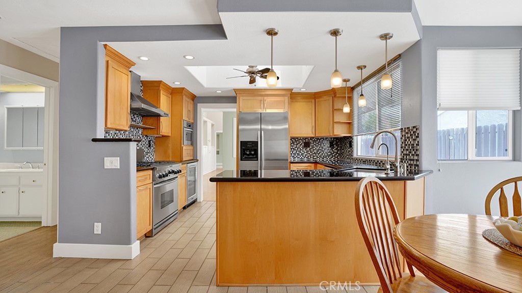 22442 Aliso Park