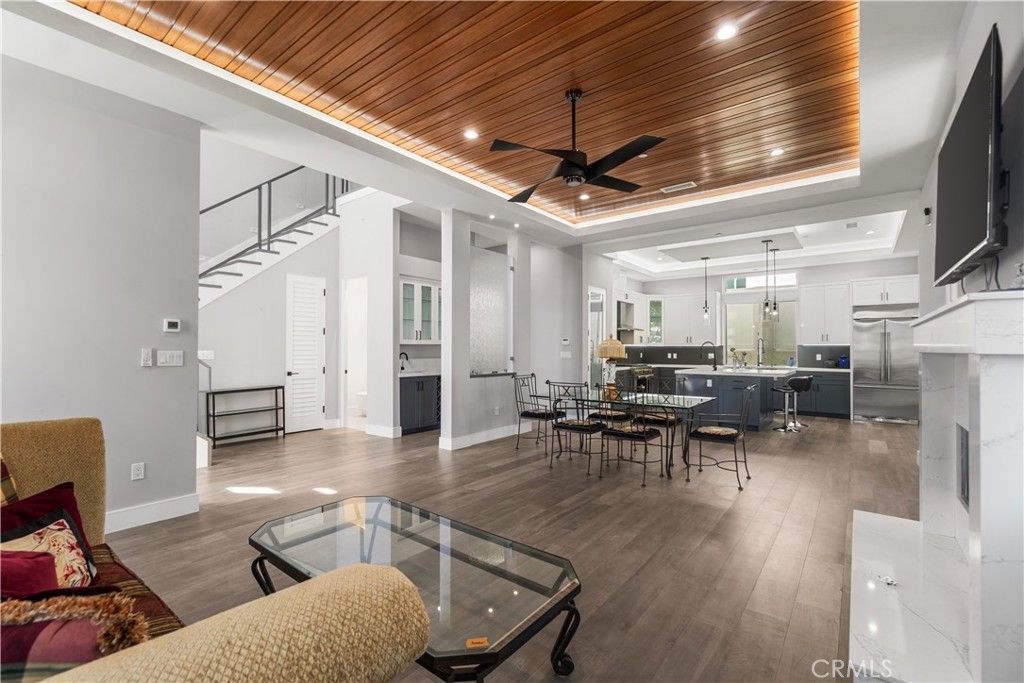 Photo of 1303 Harkness Ln, Redondo Beach, CA 90278 (MLS # SB25216725)