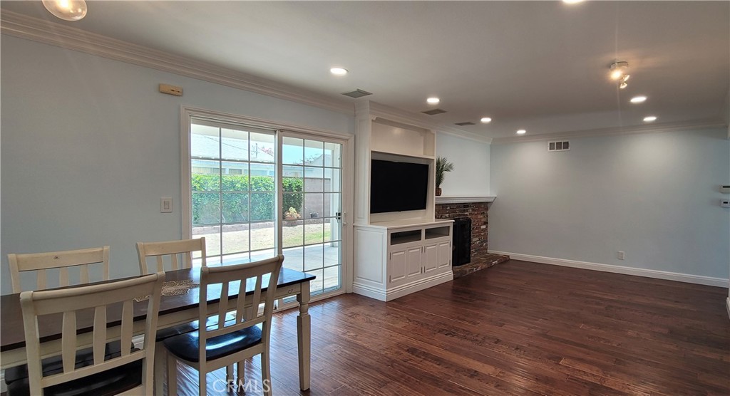 6679 Via Riviera Way