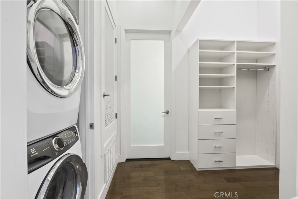 Downtown (DT) - Residential Lease