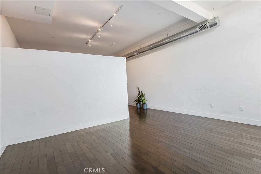 Downtown (DT) - Residential Lease