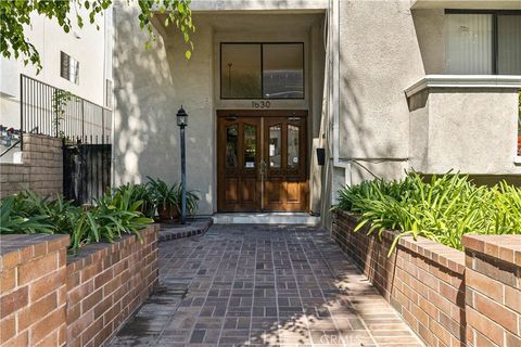 Photo of 1630 S Bentley Avenue #103, Los Angeles, CA 90025 (MLS # SR25235387)