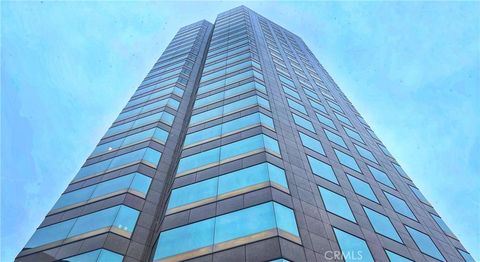 Photo of 801 S Grand AVE, Los Angeles, CA 90017 (MLS # AR26104605)
