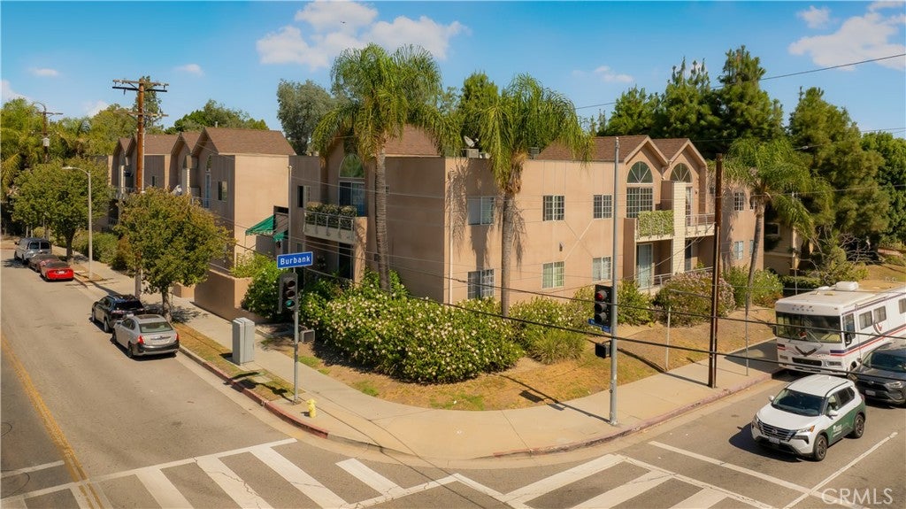 5620 Yolanda Avenue 214