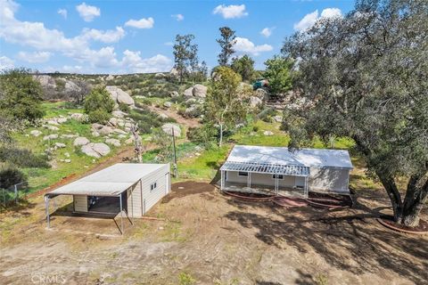 42580 E Benton Hemet CA 92544