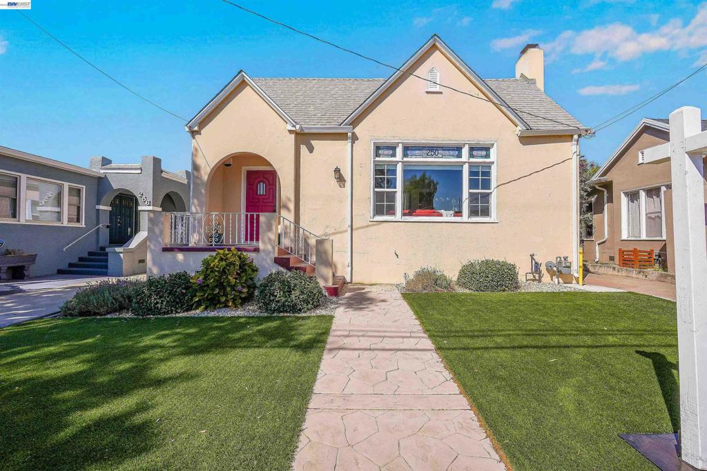 250 Cherrywood Ave