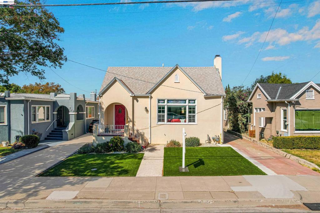 250 Cherrywood Ave