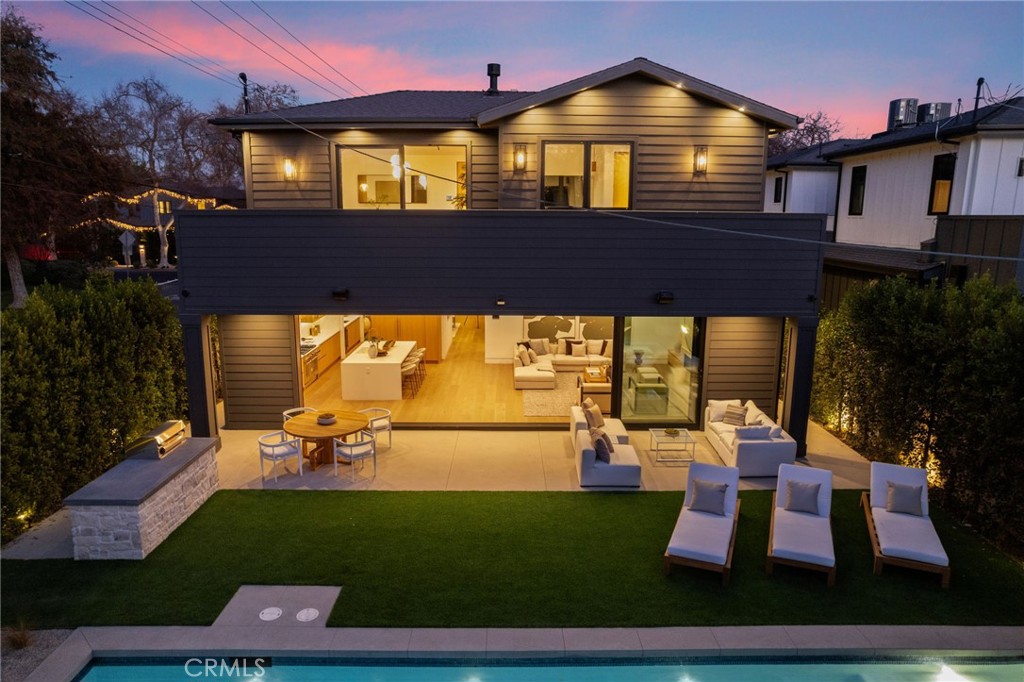 Properties 3 4453 Gentry Avenue