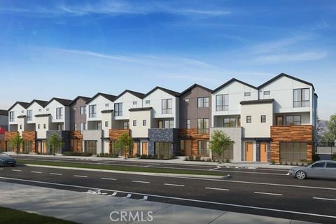 Photo of 5808 Linden Ave Avenue #5, Long Beach, CA 90805 (MLS # OC26101212)