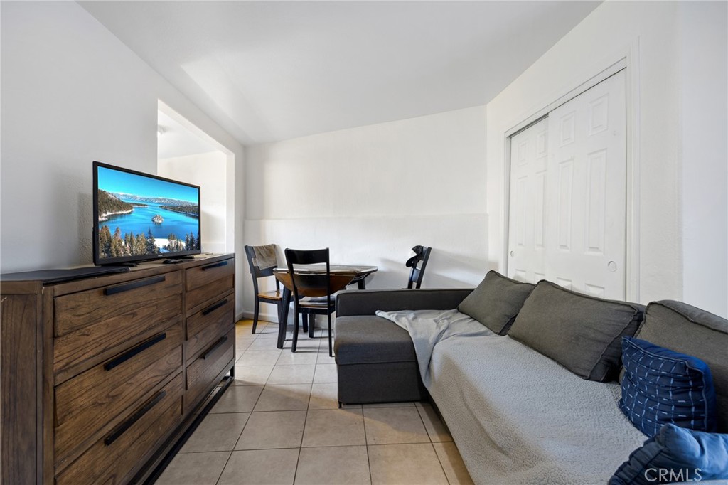 146 S 8th Street
