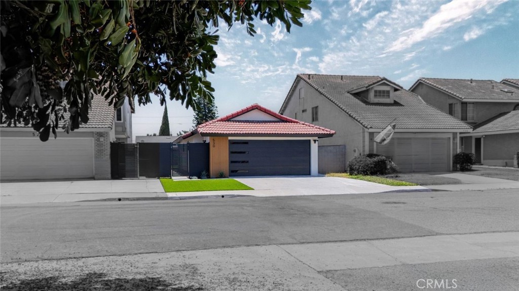 530 W Cypress Street