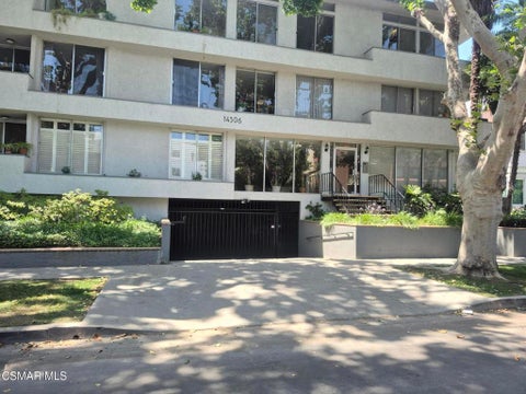 Photo of 14506 Benefit Street #104, Sherman Oaks, CA 91403 (MLS # 226003019)