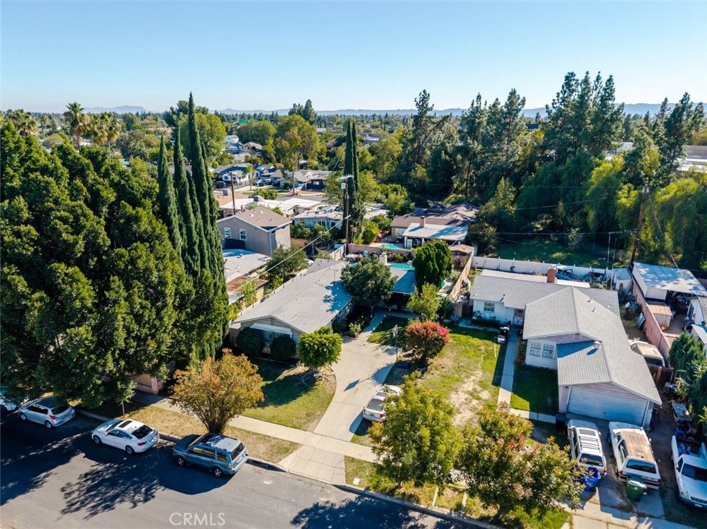 Photo of 16500 Mckeever Street, Granada Hills, CA 91344 (MLS # SR25257404)