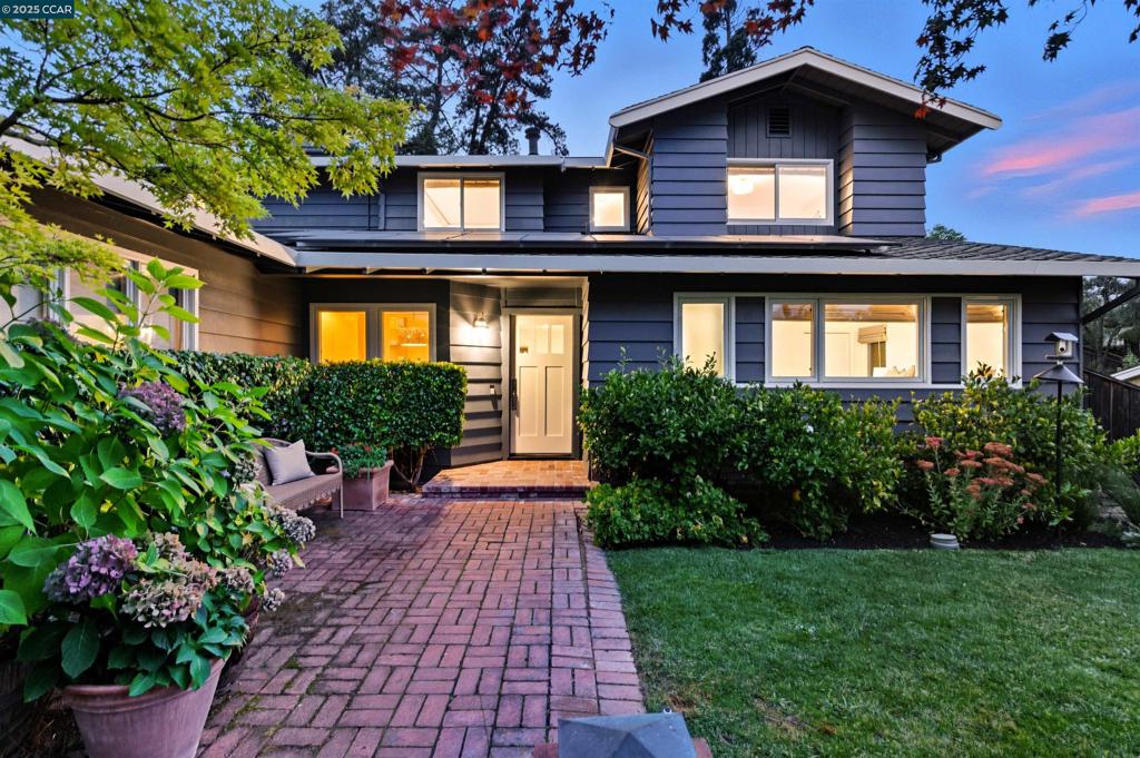 IVY DRIVE AREA - Residential