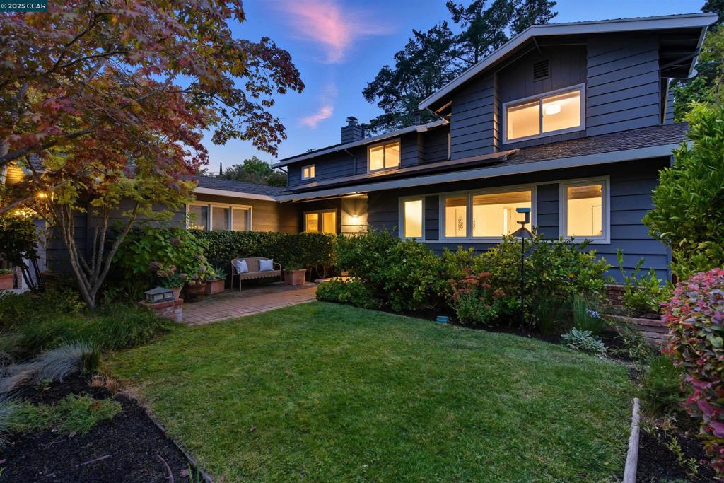 IVY DRIVE AREA - Residential