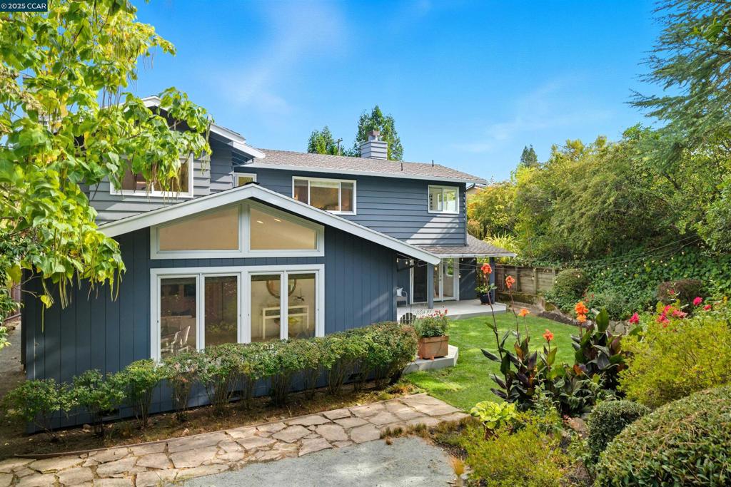 IVY DRIVE AREA - Residential