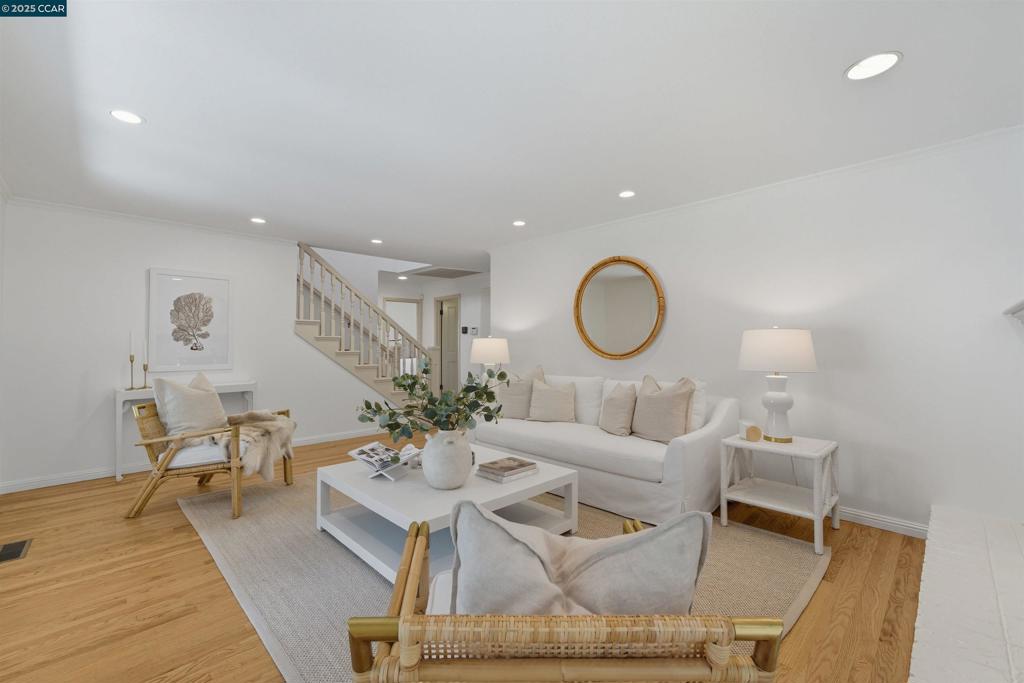 IVY DRIVE AREA - Residential