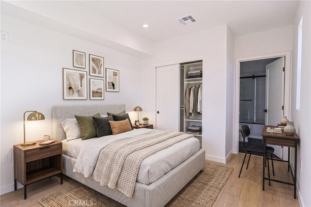 1227 June St