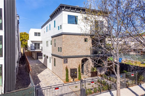 Photo of 1227 June St ST, Hollywood, CA 90038 (MLS # BB26195904)