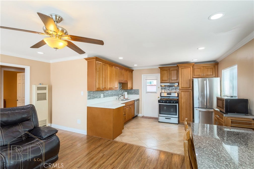 4134 Fond Du Lac Avenue 36