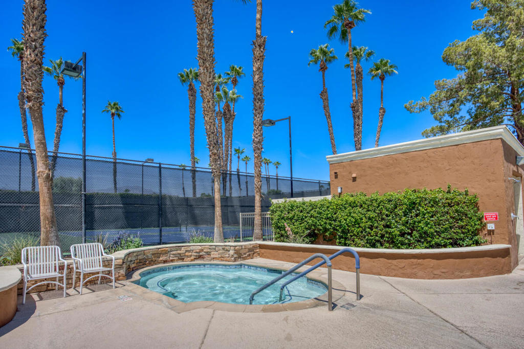 Oasis Country Club - Residential