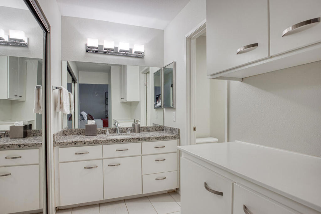 Oasis Country Club - Residential