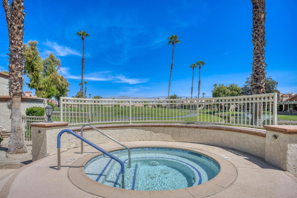 Oasis Country Club - Residential