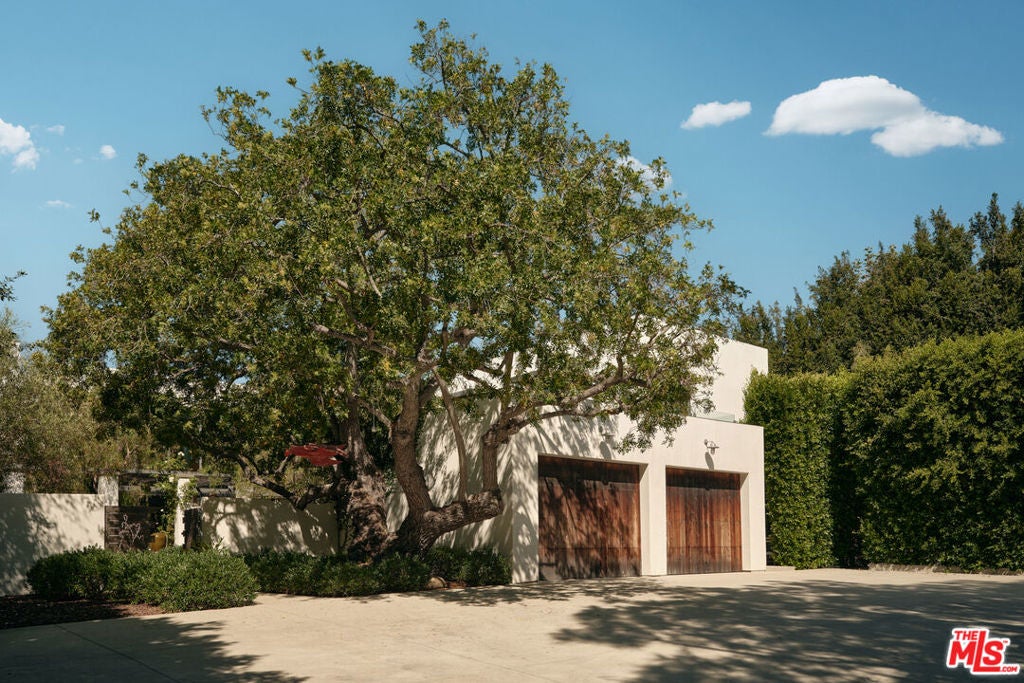 621 N Bonhill Road