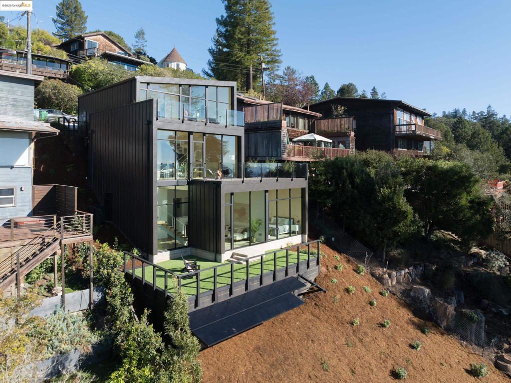 BERKELEY HILLS - Residential