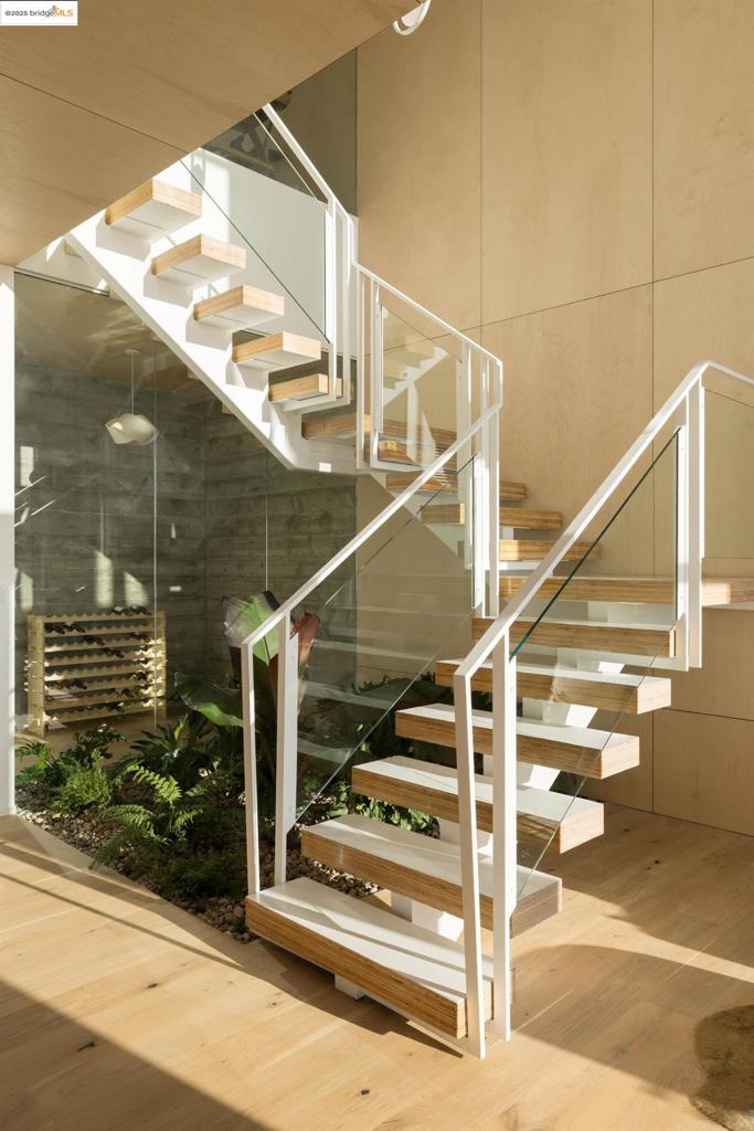 BERKELEY HILLS - Residential