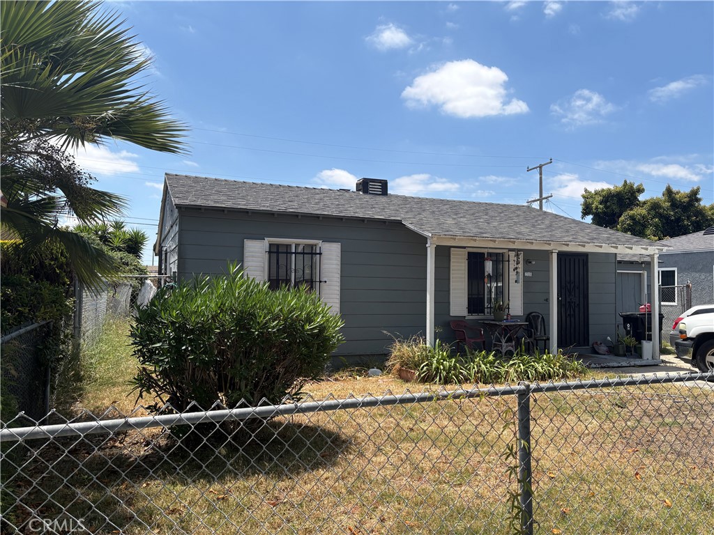1258 E 126th