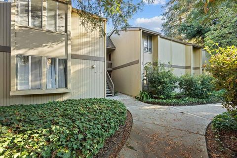 Photo of 505 Cypress Point Drive Dr #137, Mountain View, CA 94043 (MLS # 41115921) Photo of 505 Cypress Point Drive Dr #137, Mountain View, CA 94043 (MLS # 41115921)