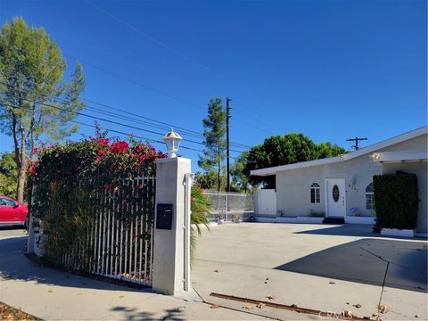 Photo of 6292 Lubao Ave, Woodland Hills, CA 91367 (MLS # SB25243585) Photo of 6292 Lubao Ave, Woodland Hills, CA 91367 (MLS # SB25243585)