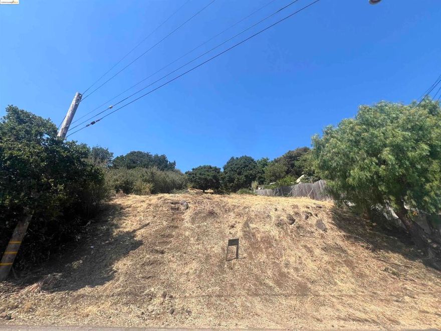 Prive Improved. Multilevel Lot is privately located in a very nice neighborhood in Toler Heights of Oakland. Most houses, new builds & sold properties reflect high comparable & only few lots remaining. Spectacular views make this property very desirable. Even though it is located in a highly residential area it does offer quick access to free way and all amenities in few minutes. This empty lot is situated right next to the Burr road which gives easy access to Utilities. Upper part of the land is flat and therefore It is such a great opportunity to build your own home here. The Buyers do have the option to build a single family home or up to multiple units. Sellers have done pre-work and it makes the project much easier compared to other empty lots. Mark Vanderveen Tel:  with US Bank does offer a 25% down financing option for qualified buyers. Buyers do their due diligence in regards to the property. Seller is motivated & all offers are appreciated.