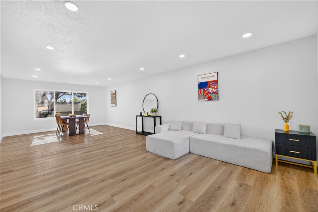 13324 San Martin