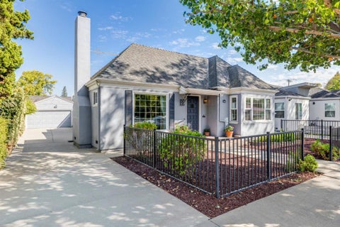 Photo of 1660 Lincoln Avenue, San Jose, CA 95125 (MLS # ML82064943)