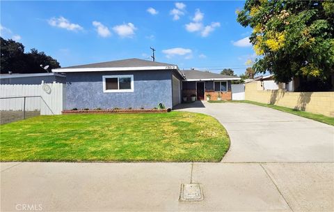 Photo of 13513 Leffingwell Rd, Whittier, CA 90605 (MLS # CV25229692)