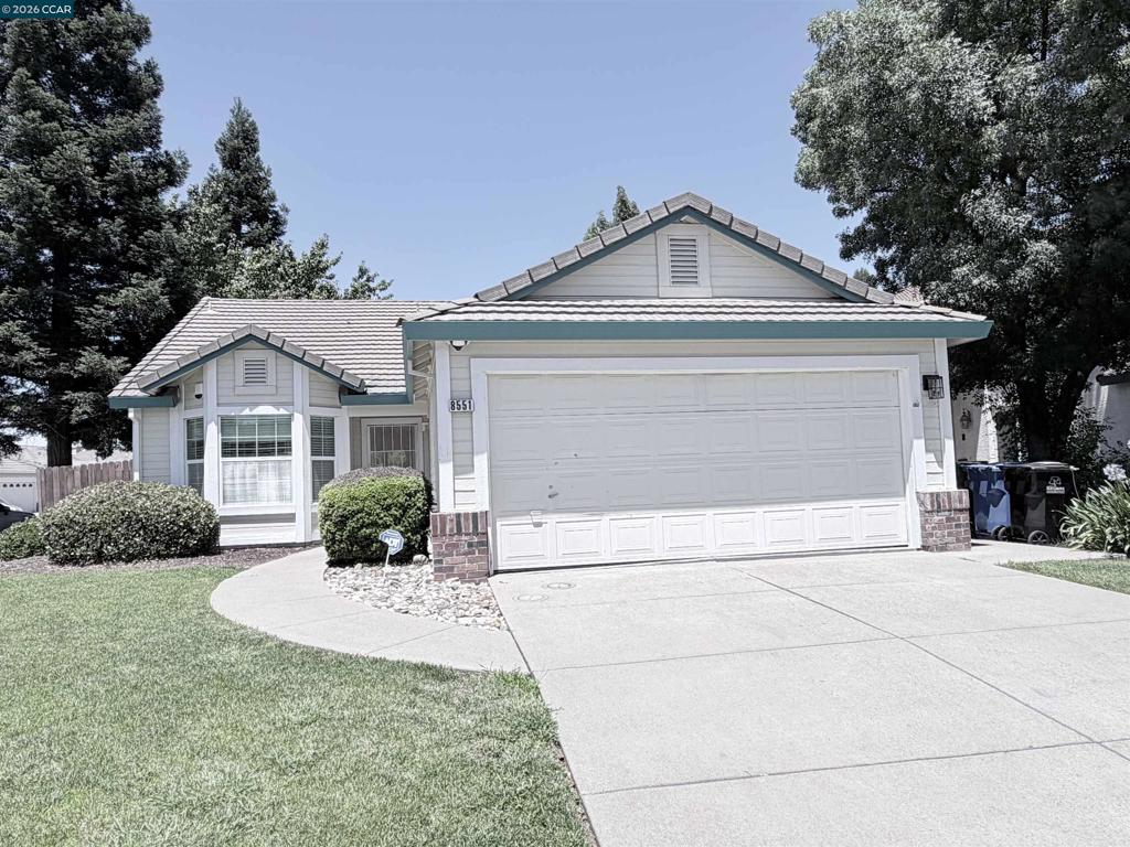8551 Summer Knoll Way