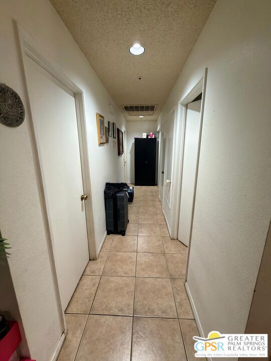 29395 Avenida La Paz