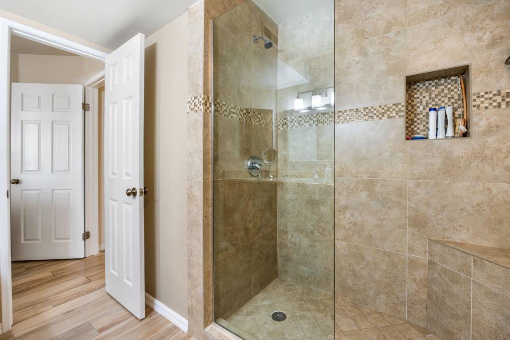 Palm Royale - Residential