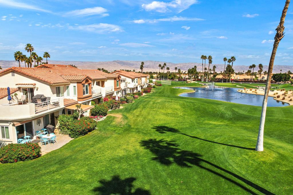 Palm Royale - Residential