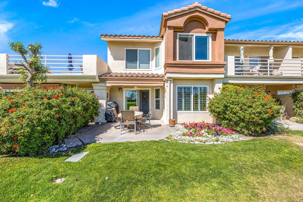 Palm Royale - Residential