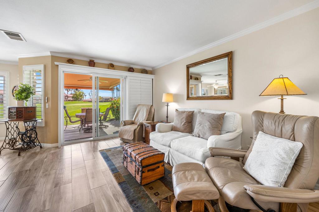 Palm Royale - Residential