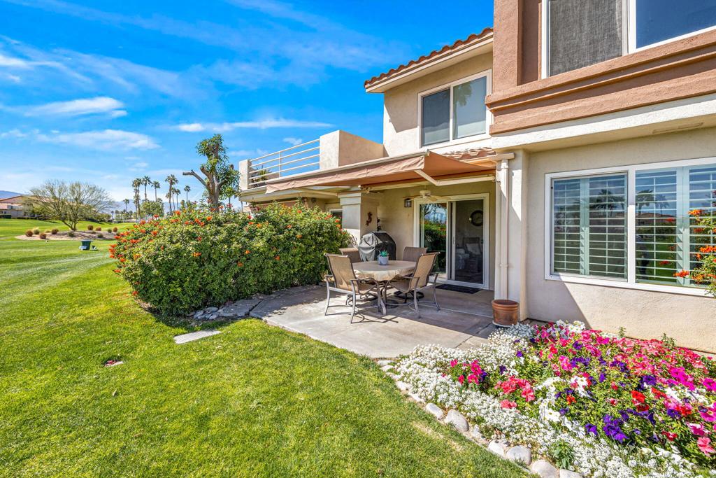 Palm Royale - Residential