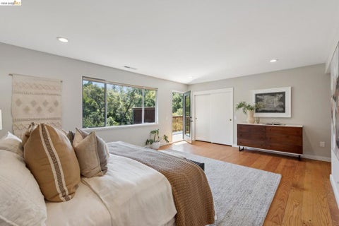Tiny photo for 22 Littlewood Drive DR, Piedmont, CA 94611 (MLS # 41151572)